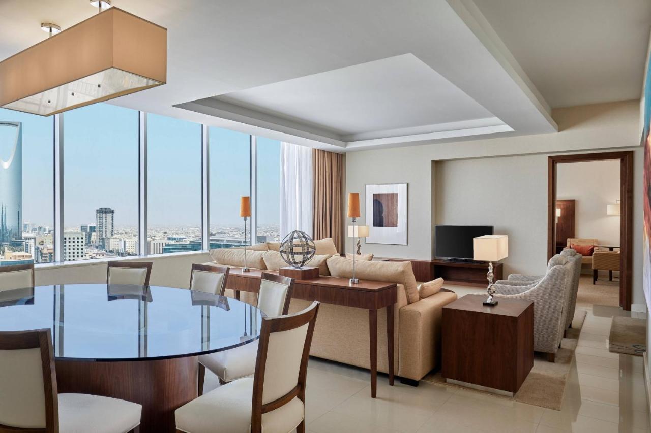 Courtyard By Marriott Riyadh Olaya Exteriör bild
