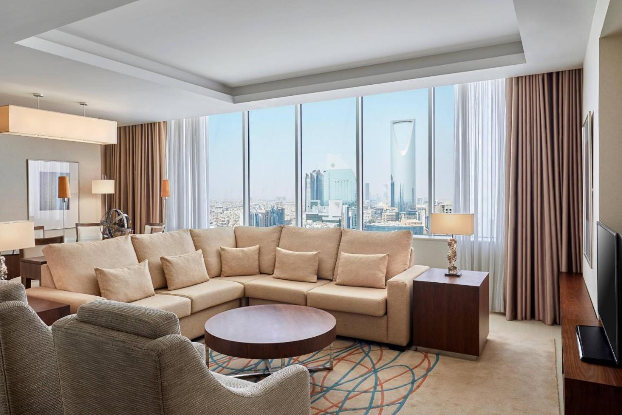 Courtyard By Marriott Riyadh Olaya Exteriör bild