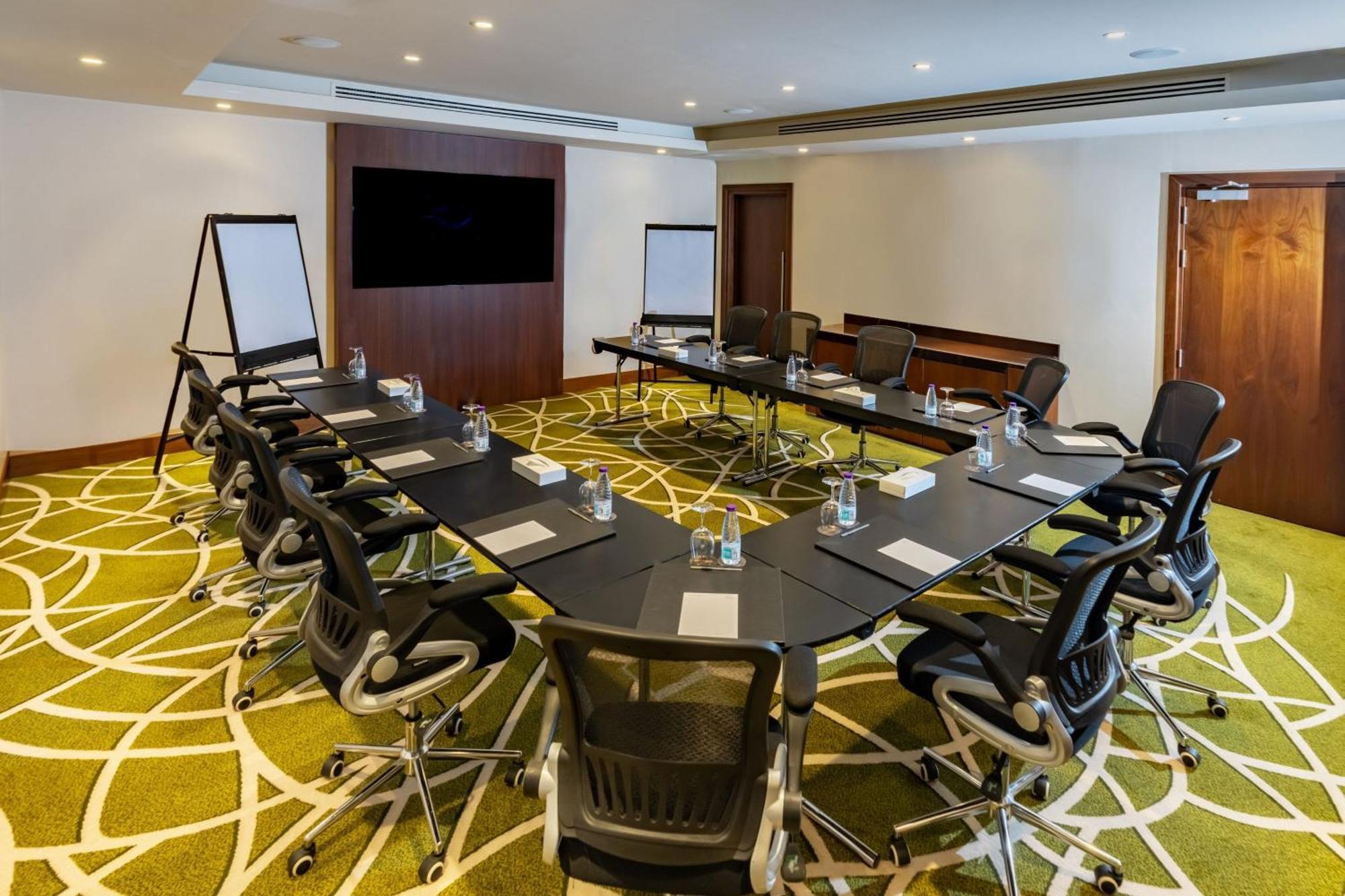 Courtyard By Marriott Riyadh Olaya Exteriör bild